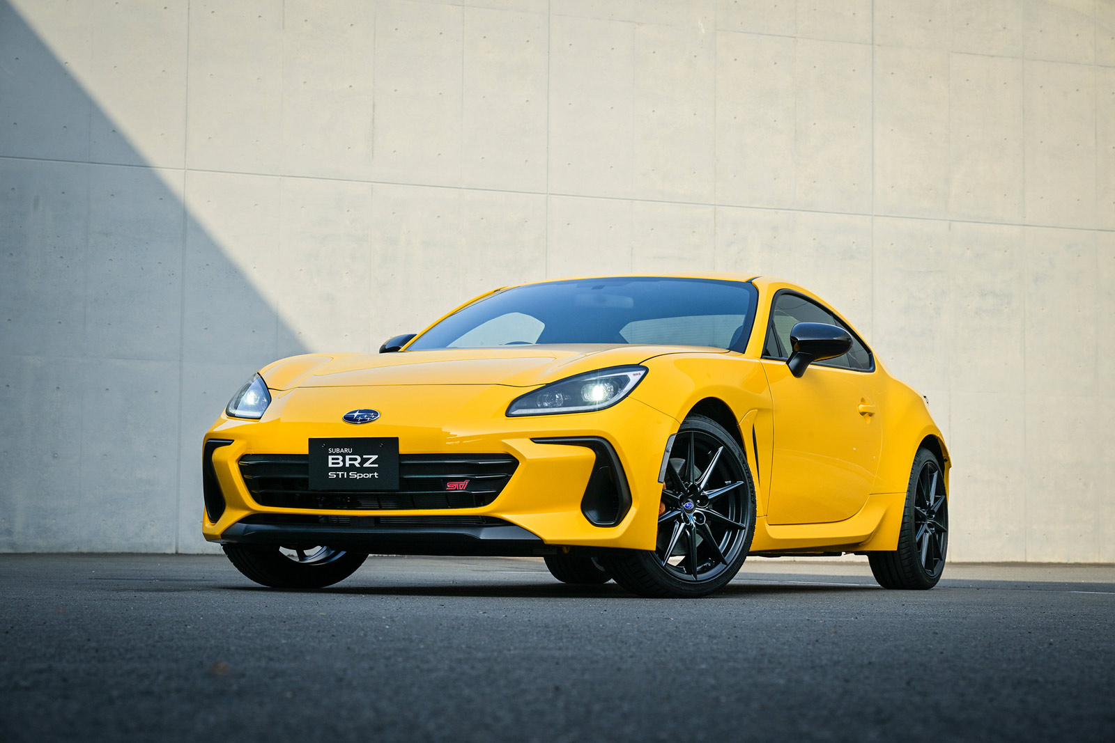 BRZ STI Sport YELLOW EDITION フロント